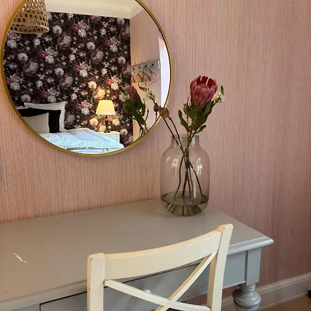 Lund Gamle Skole - Taet Pa Mch Bed and Breakfast